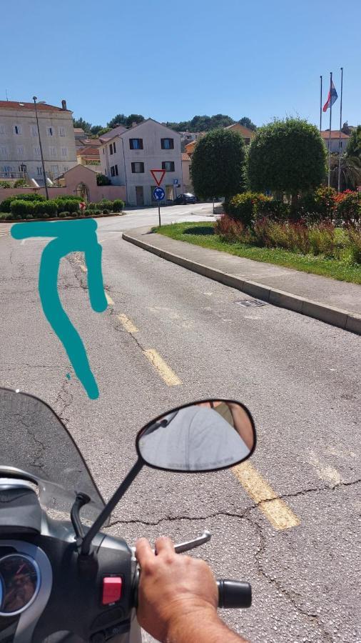 Apartman Kristina And Free Parking Mali Lošinj Exteriör bild