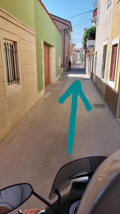 Apartman Kristina And Free Parking Mali Lošinj Exteriör bild